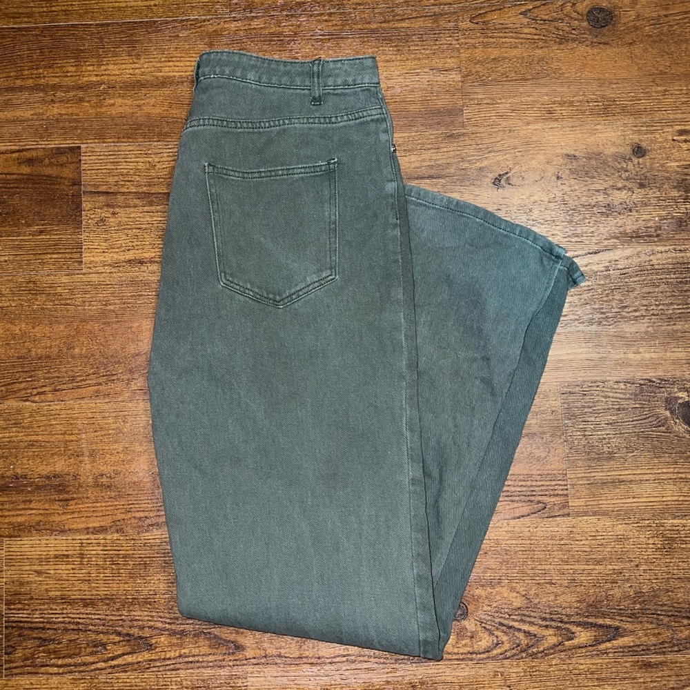 PrettyLittleThing Green Split Bottom Hem Straight Flare Leg Jeans Size 12 Tall - Picture 7 of 12